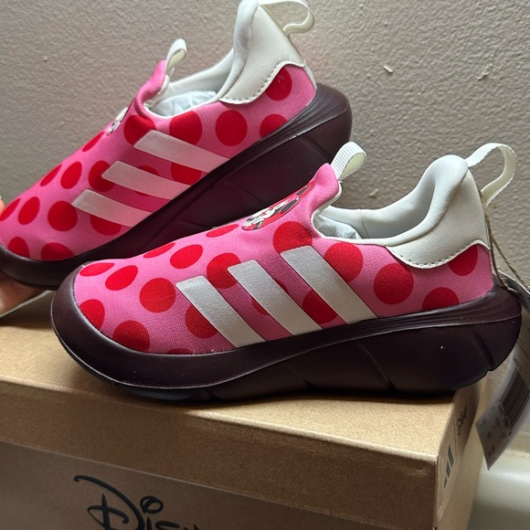 adidas Kids Sneakers with Pink and Red Polka Dots - Picture 7 of 17